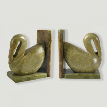 Kenyan Soapstone, Book Support. Pelican model 12cm