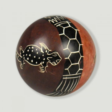 Kenyan Soapstone Ball. Lizard model. 5cm