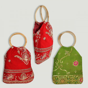 Handbag with wood handle. Gemstone decoration