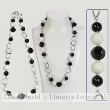 SKADE silver Necklace  Onyx and white Jade. 50cm