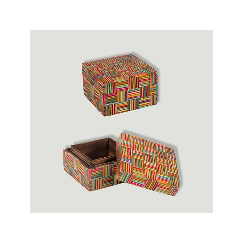 Caja madera fucsia multicolor. Modelo 02. 8x8cm Caja madera fucsia multicolor. Modelo 02. 8x8cm