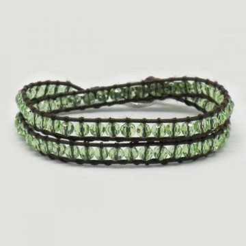 Pulsera cristal facetado Verde claro. Cuerda marró