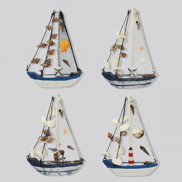 Barco velero madera con conchas, modelos surtidos. 20x14cm