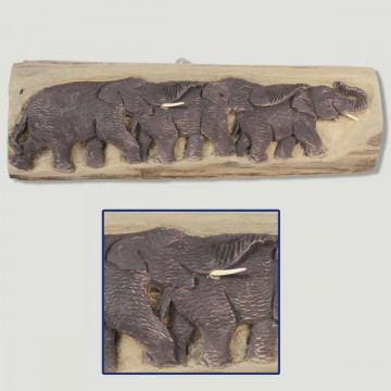 Panel madera 3 elefantes en tronco 45x15cm aprox