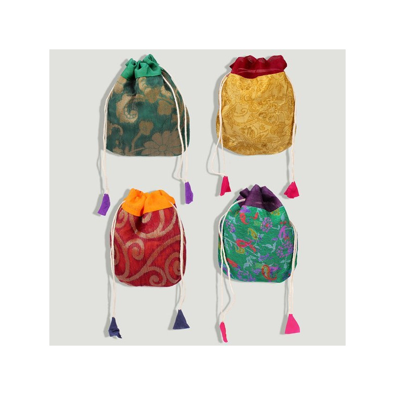 Bolsita tela colores surtidos. 11x13cm Bolsita tela colores surtidos. 11x13cm