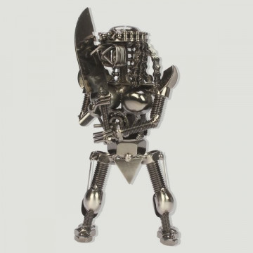 Figura metal robot con puñal grande 19cm