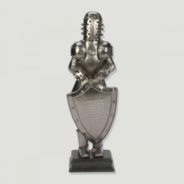 Figura metal caballero escudo grande 27cm