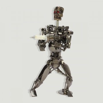 Figura metal robot con pistola. 20cm