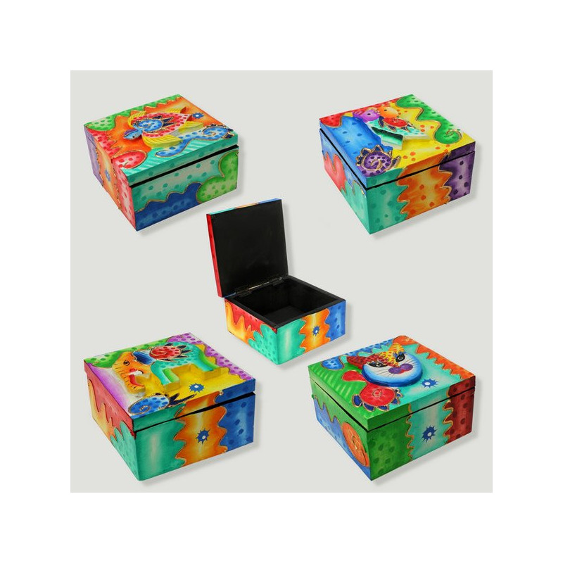 Caja madera pintada Indo. Modelo animales. Colores surtidos. 14x14cm Caja madera pintada Indo. Modelo animales. Colores surtidos. 14x14cm