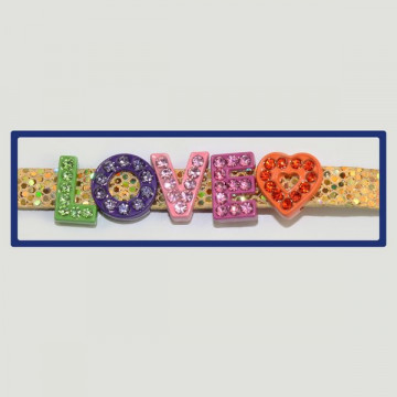 Gancho 04 – Pulsera con nombre Love. Colores surtidos. 