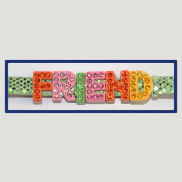 Gancho 05 – Pulsera con nombre Friend. Colores surtidos. 