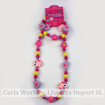 Gancho 27 – Conjunto collar/pulsera de madera. Modelo búho, corazón y flor