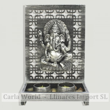 Porta velas madera 2 velas y Ganesha resina plateada. 18,5x9,5x27cm