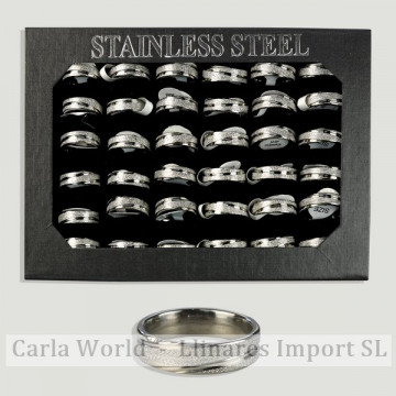 Anillos acero brillantes barras cruzadas