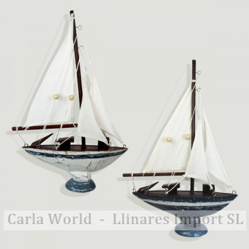 Sailboat wood. Assorted colors. 27x40cm
