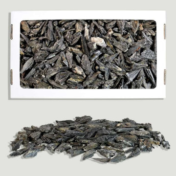 Taramite. Pièces massives. 1,5k environ 26x14cm (boîte)