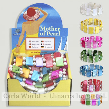 MOTHER of PEARL. Mother-of-pearl bracelet and balls in assorted colours
