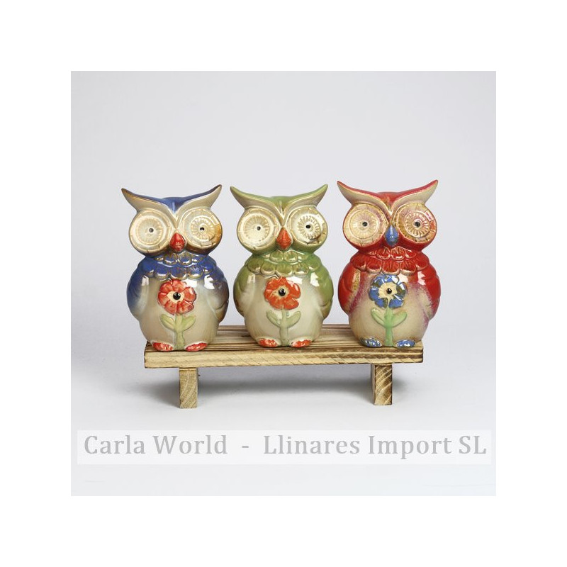 Set 3 ceramic owls wooden bench. 6x20x13cm Set 3 ceramic owls wooden bench. 6x20x13cm