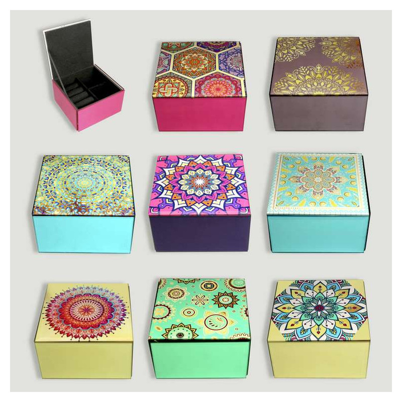 Boîte en verre Mandala. Modèles variés 12x12x7cm Boîte en verre Mandala. Modèles variés 12x12x7cm