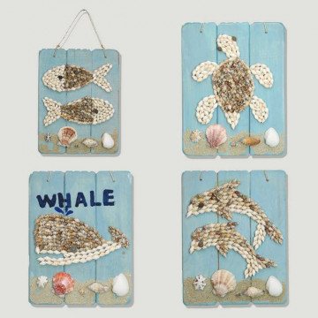 Wood panel and shells. Assorted models 17x23cm