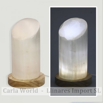 Selenite lamp. Cylindrical with white light and USB with adapter. 17cm