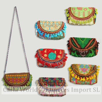 Bolsito con pumpum  22x17cm...