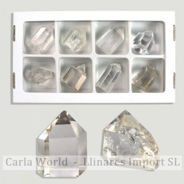 Polished quartz. 50-70gr.