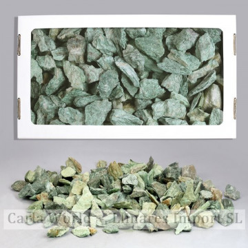 Mica Fucsita. Masivo trocitos. 1,5kg aprox. 26x14cm (caja)