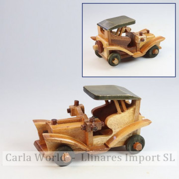 Véhicule en bois. Petite voiture ancienne. 13x7,5x7cm