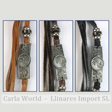 GANCHO 22. Pulsera cuero y metal.  Modelo: Yin Yang. 