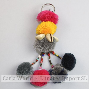 HOOK 02. Assorted pompom / shells keyrings.