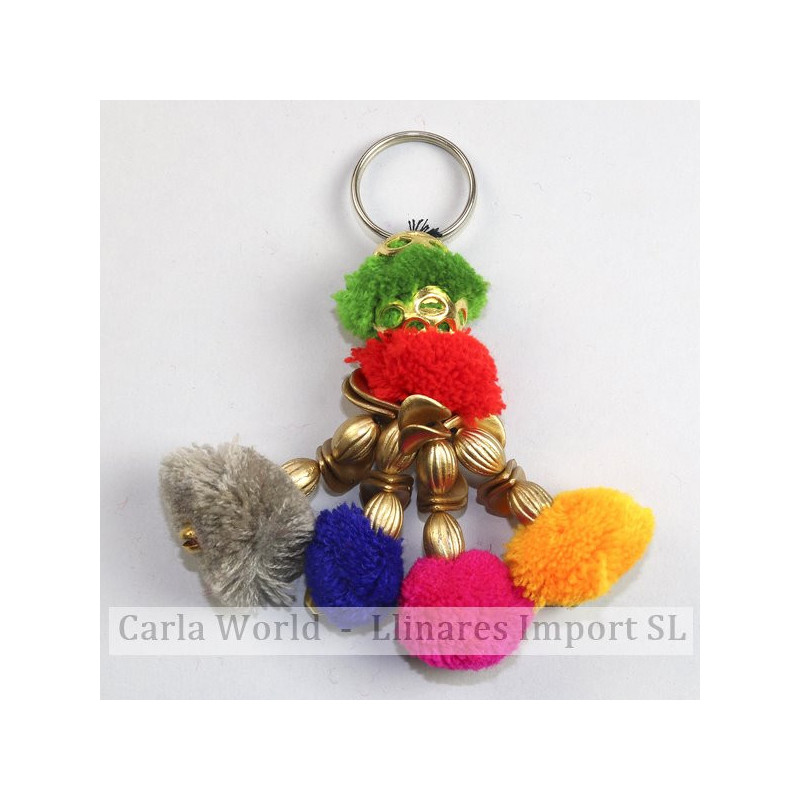 CROCHET 03. Porte-clés pompon / coquillages assortis. CROCHET 03. Porte-clés pompon / coquillages assortis.