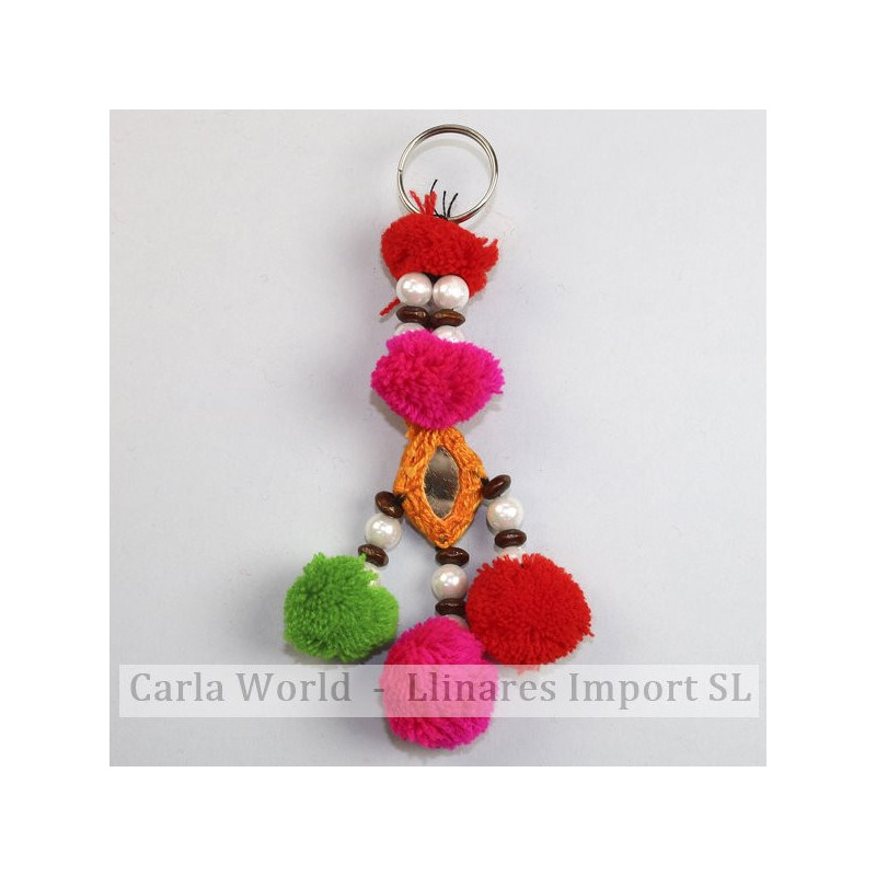 GANCHO 06. Diversos chaveiros com pompom / conchas. GANCHO 06. Diversos chaveiros com pompom / conchas.