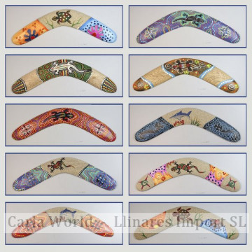 Boomerang madera aborigen y arena. Modelos surtidos. 30cm