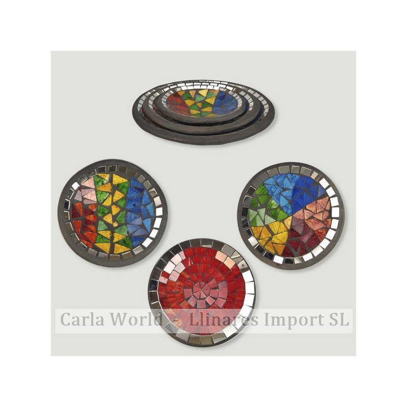 Set of 3 round terracotta bowls. Multicolored mosaic. 25/15 / 10cm. Set of 3 round terracotta bowls. Multicolored mosaic. 25/15 / 10cm.