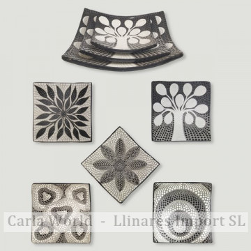 Set of 3 square terracotta bowls. Painted black white dots. 24/20 / 15cm.