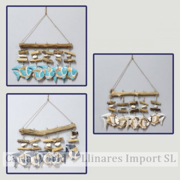 Horizontal wooden mobile 5 angelfish and trunks. Assorted colors. 35x60cm.