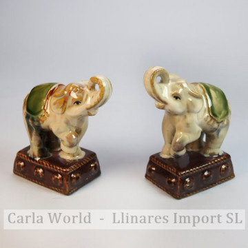 Elephant. Ceramic on base 12x6,5x14cm