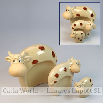 Set familia 3 vacas. Cerámica. 15x13cm/10x9,5cm/6x5cm. 