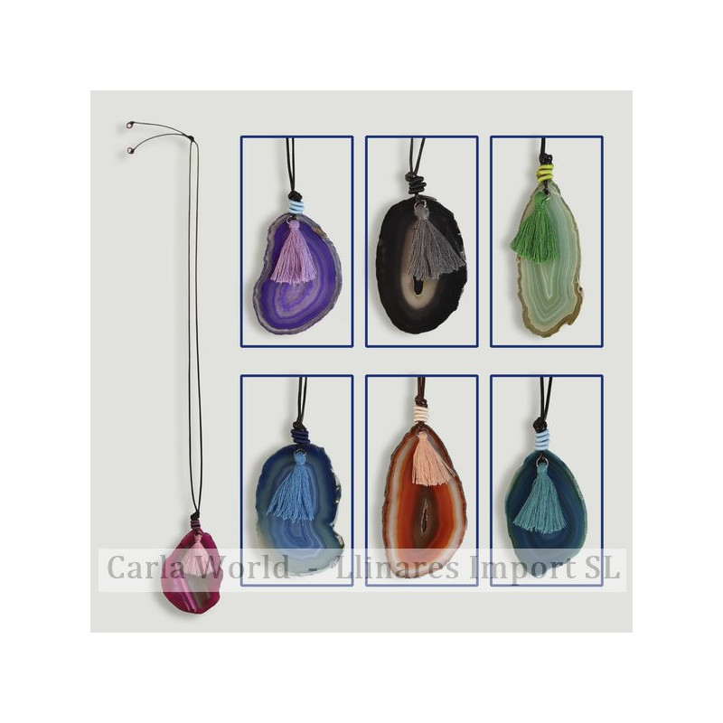 AGATE. Pendant with pompom and cord. Assorted colors. AGATE. Pendant with pompom and cord. Assorted colors.