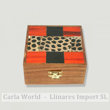 Caja madera y hueso 10x10cm Nº5