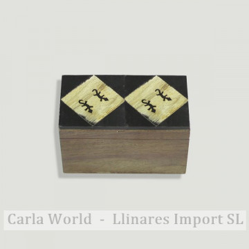 Caja madera y hueso rectangular.13x13x8cm