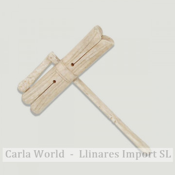 Instrumento carraca madera. 17X13 cm