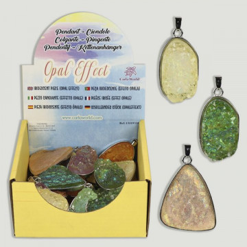 OPAL EFFECT. Metal pendant assorted shapes.