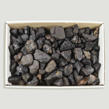 Coffret Tourmaline du Mozambique. 5kg env. 33x22cm.