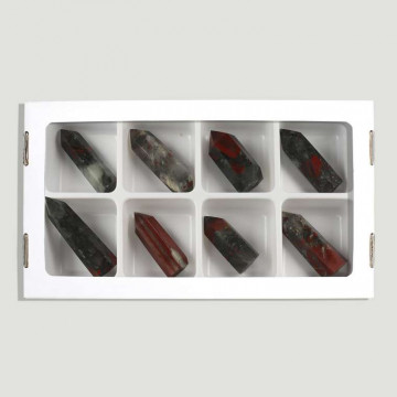 Blood Jasper Points. 30-50gr. 4.5-6cm (Al8).