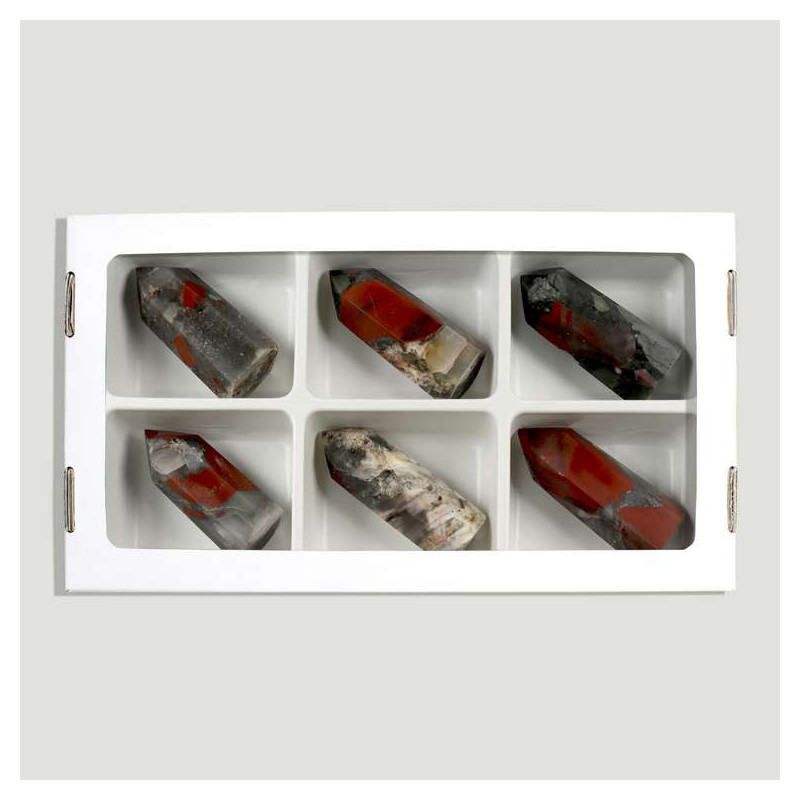 Pontos de Jaspe de Sangue. 70-100gr. 6-7cm. (Al6). Pontos de Jaspe de Sangue. 70-100gr. 6-7cm. (Al6).