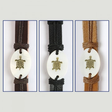 Hook 26. “Carla Mandala” leather bracelet.