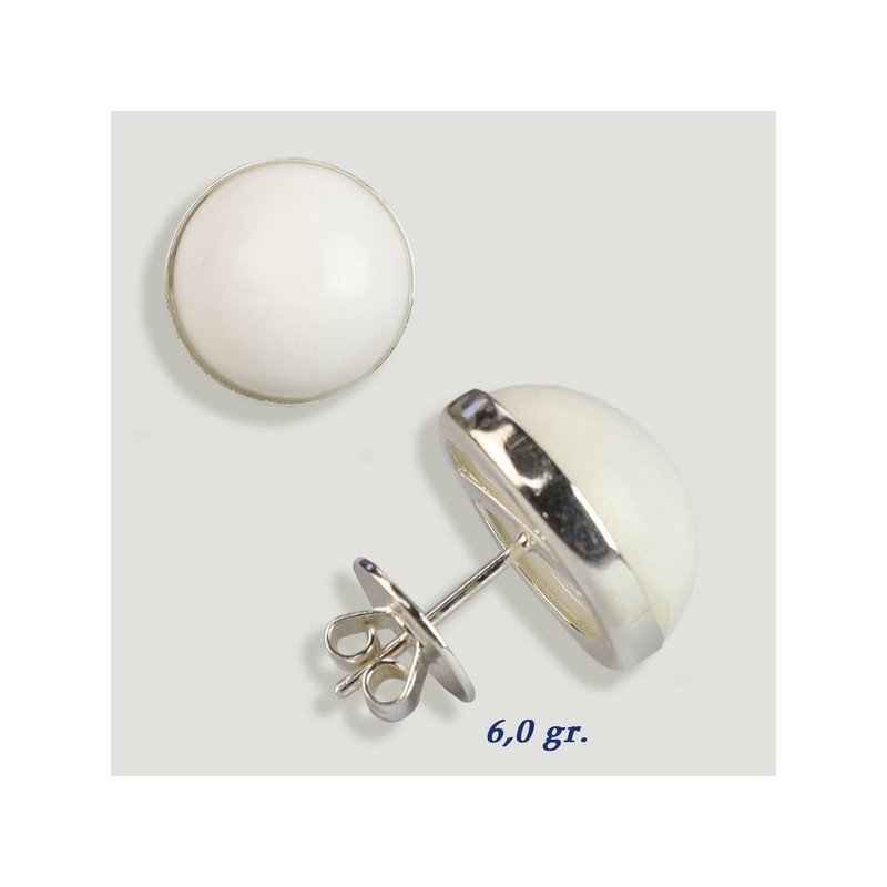 Silver cabochon earrings. White Jade. 14x14mm. (PRICE PER GRAM) Silver cabochon earrings. White Jade. 14x14mm. (PRICE PER GRAM)