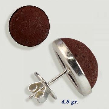 Boucles d'oreilles cabochons en argent. Lave rouge. 14x14mm. (PRIX AU GRAMME)